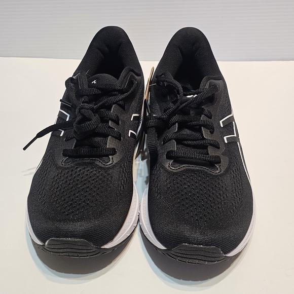 Asics Black and White Athletic Shoes with Sleek Design - Picture 7 of 11